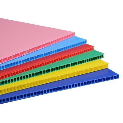 12x24 Correxは6mmを波形を付けたプラスチック シート2500mmの幅を広げる