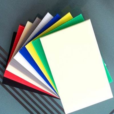 12x24 Correxは6mmを波形を付けたプラスチック シート2500mmの幅を広げる