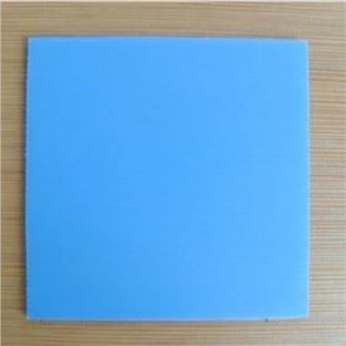 灰色のコロナPP コルフルートシート5mmはプラスチック板を波形を付けた