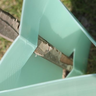 三角形はプラスチック木の監視2mm コルフルート植物の監視を波形を付けた