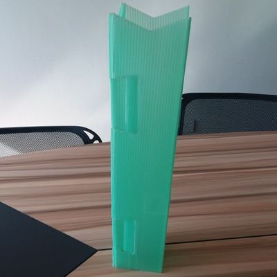 空PP コルフルートの木の監視三角形のTwinwallのプラスチック木の覆い