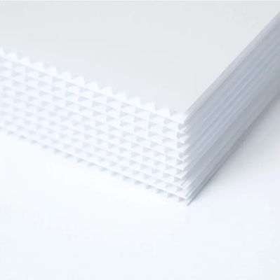4mm Corefluteのポリプロピレン空シート5mm Coreflute板